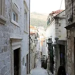 Old Town Centar, Cozy And Quiet Modern Apartment